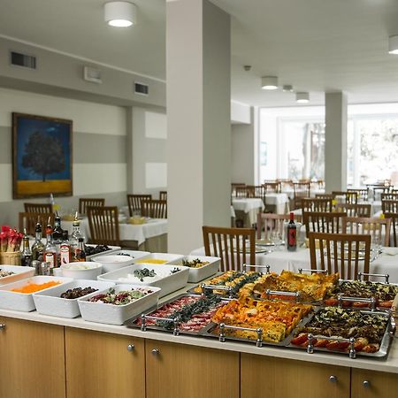 Hotel Giulietta Σενιγκάλια Εξωτερικό φωτογραφία